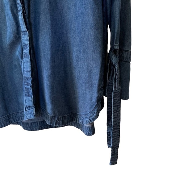 Banana Republic Women Chambray Blue Button Up Shirt Sz Large Petite Long Sleeve - Picture 3 of 12